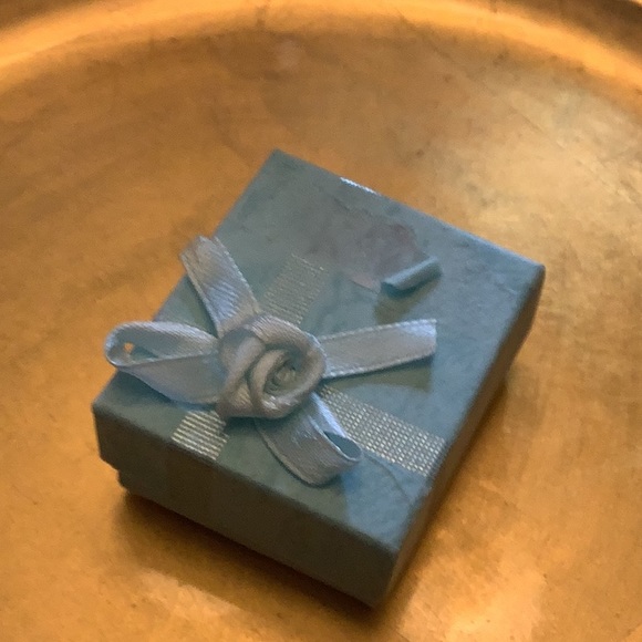 Turtle ring silver tone opal look stone size 6.5 band is a little worn - Picture 5 of 9